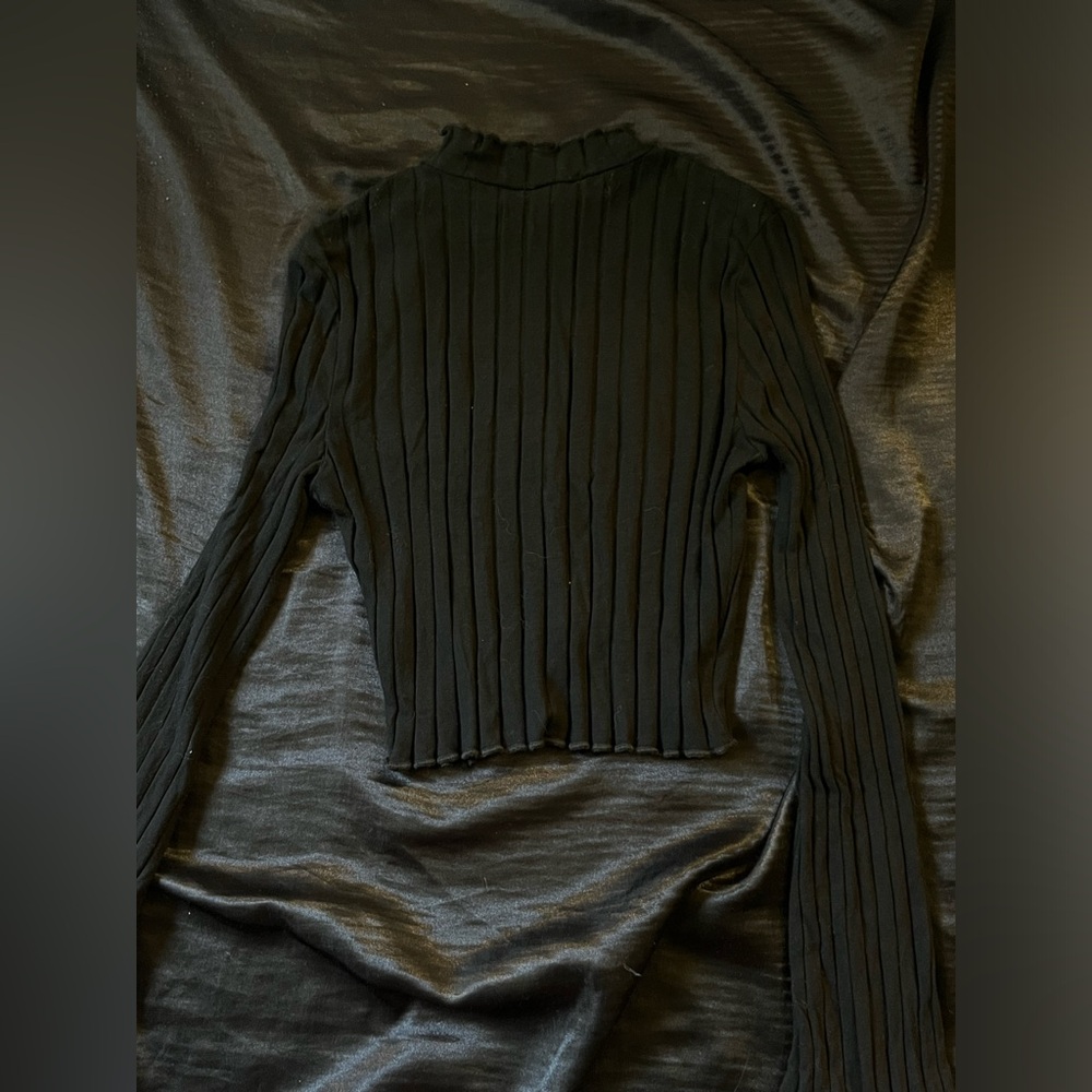 SHEIN Cropped Flared Long Sleeves